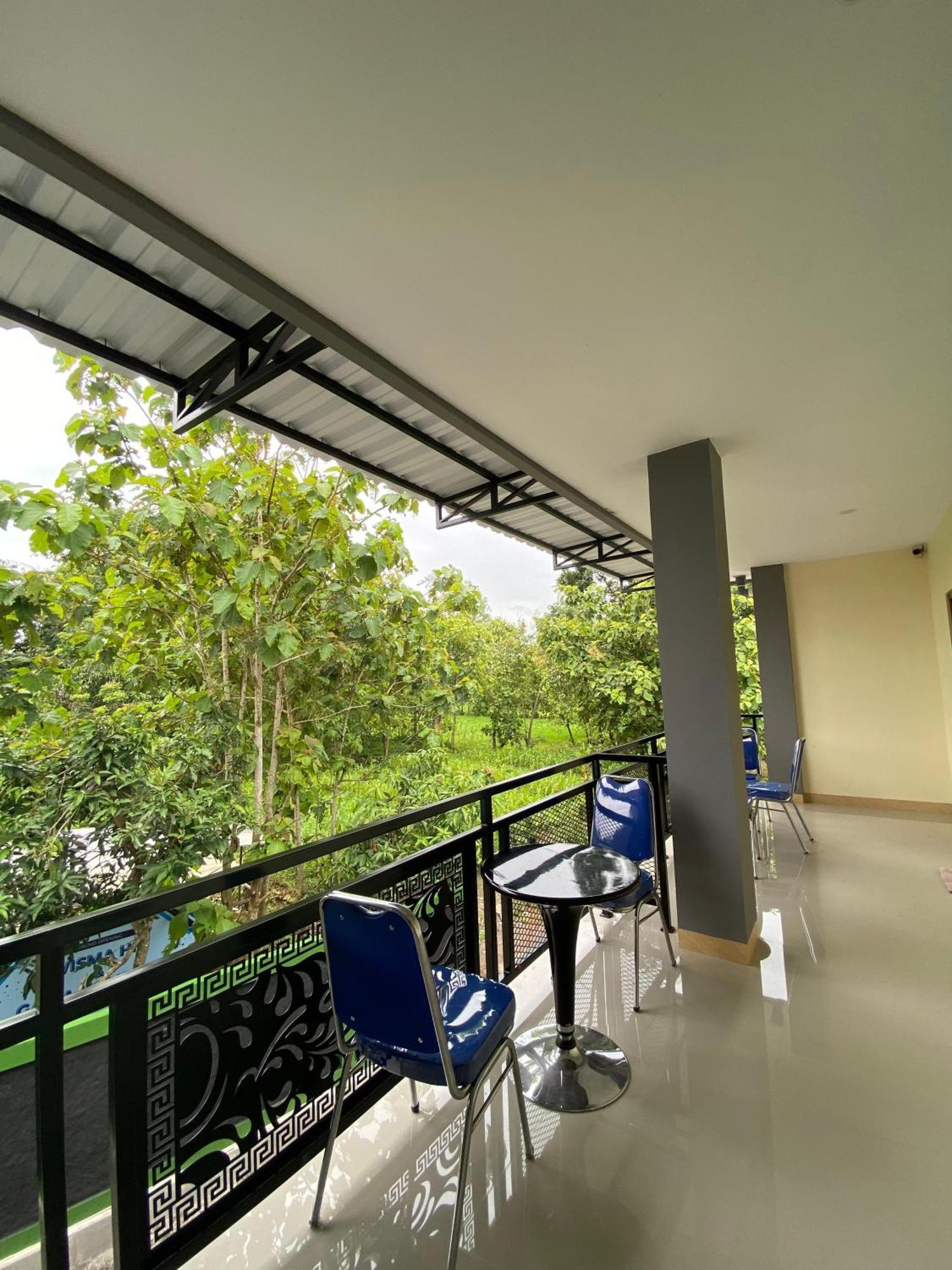 Wisma Hn Selang Exterior foto
